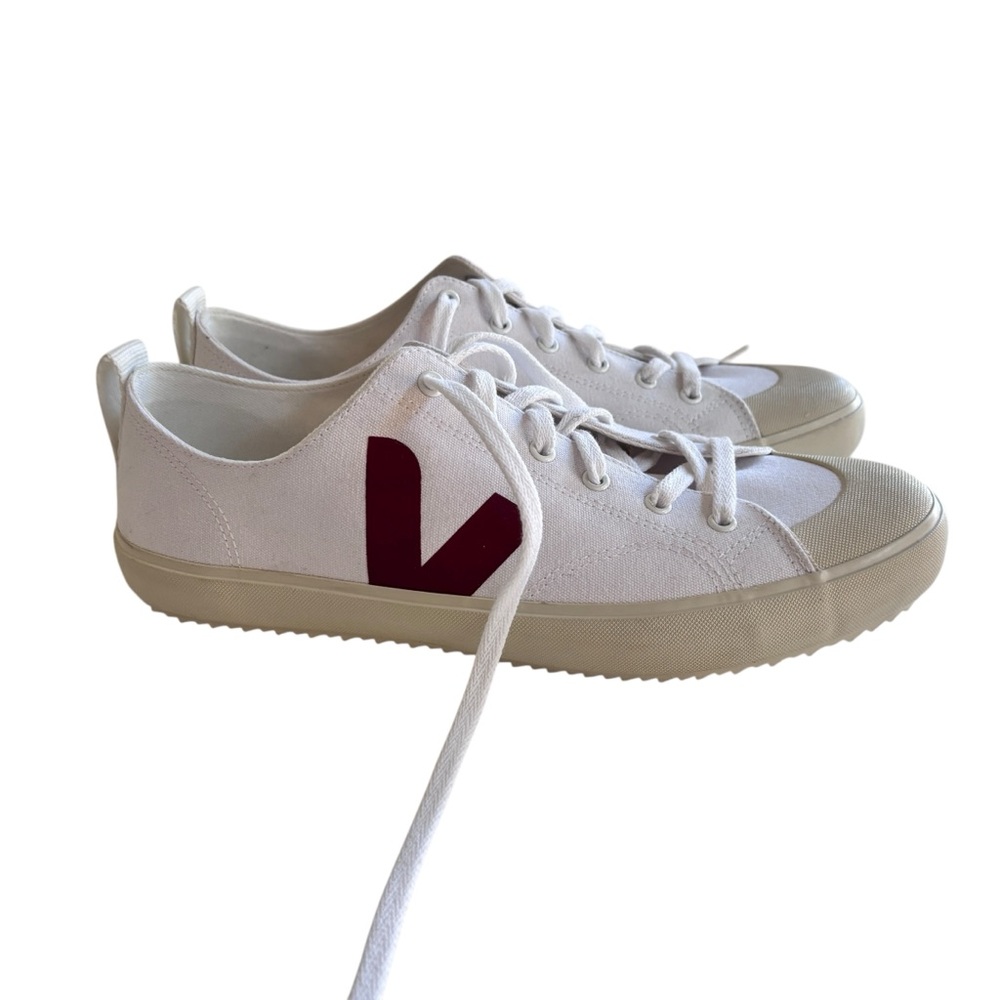 Veja Nova White/Red Canvas Sneaker Sz 11.5